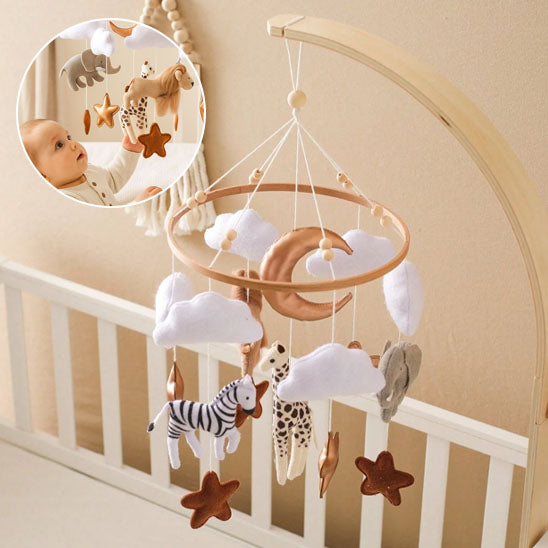 bébé mobile safari dans le lit enfant
