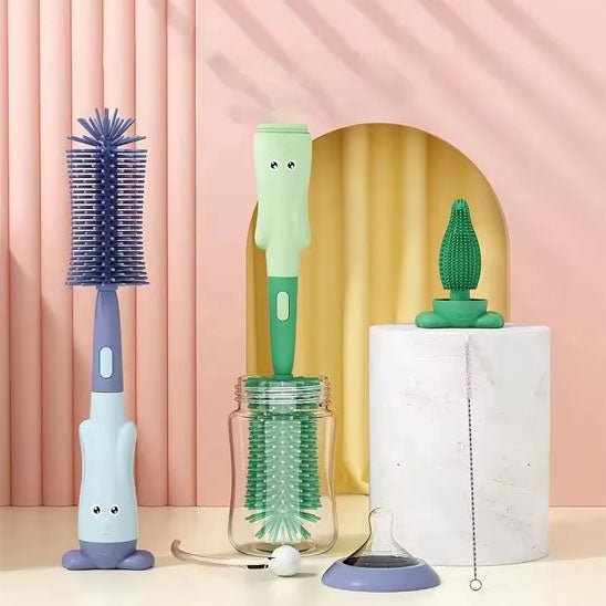 goupillon biberon vert et bleu