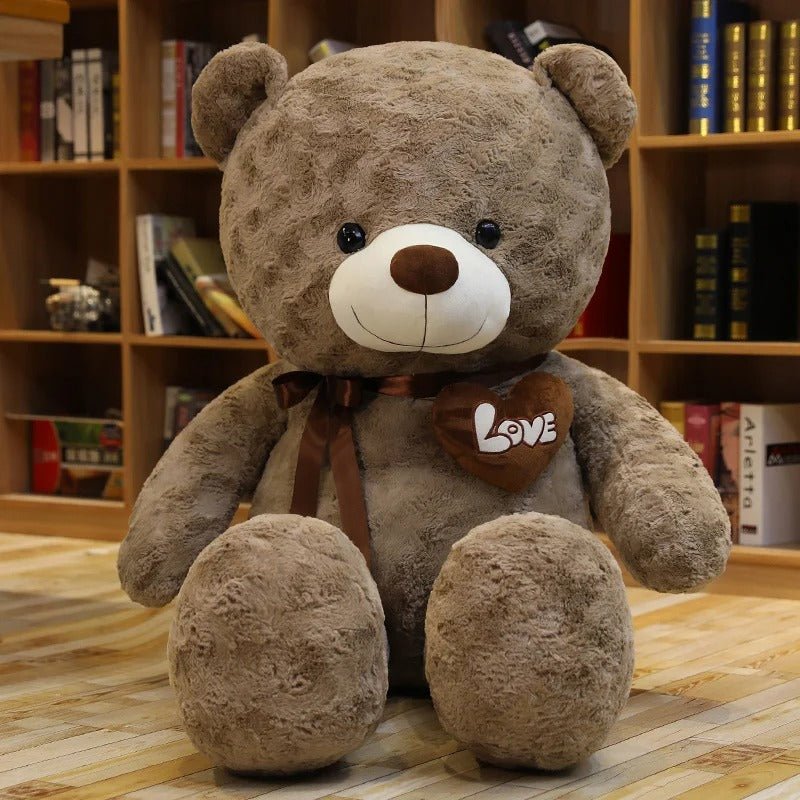 ours en peluche ultra doux beige dans le salon