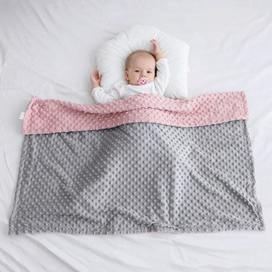 Plaid pour bébé polaire gris et rose