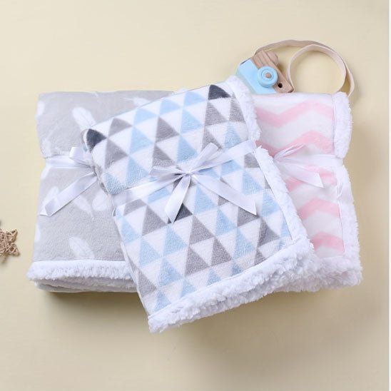 plusieurs couverture bebe nidouillet