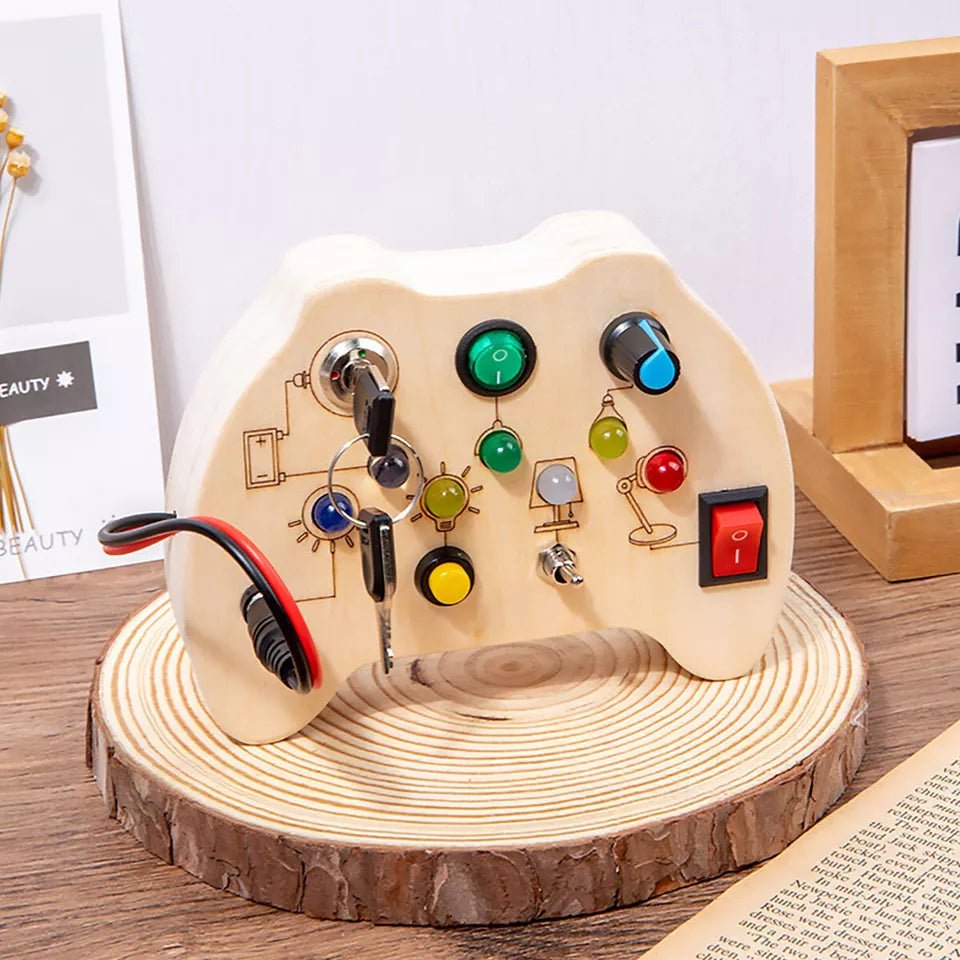 Tableau Montessori - BusyBoardCircuit™ - Manette - Joujoux Bebe