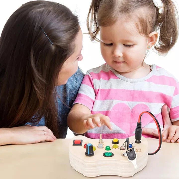 Tableau Montessori - BusyBoardCircuit™ - Manette - Joujoux Bebe