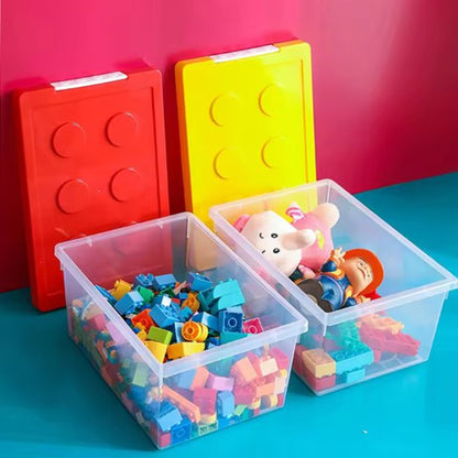 Boîte de rangement plastique ouverte avec couvercles colorés
