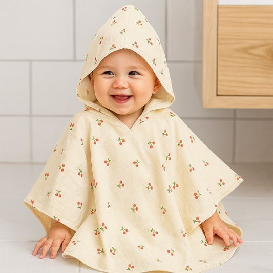 cape de bain bebe cerise avec bebe