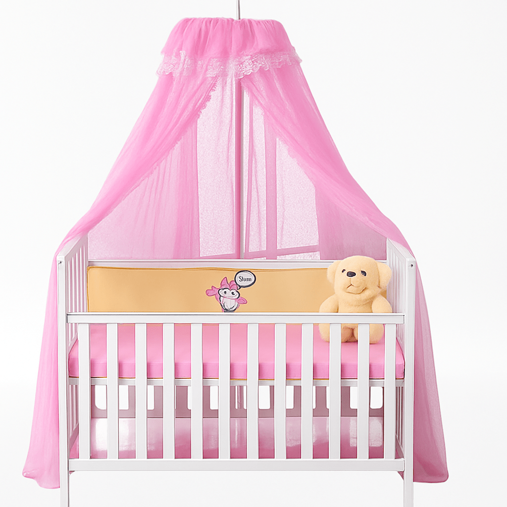 ciel de lit bebe rose sur un lit