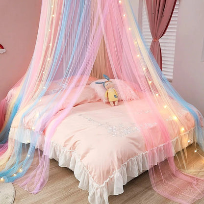 ciel de lit pour fille dans le lit