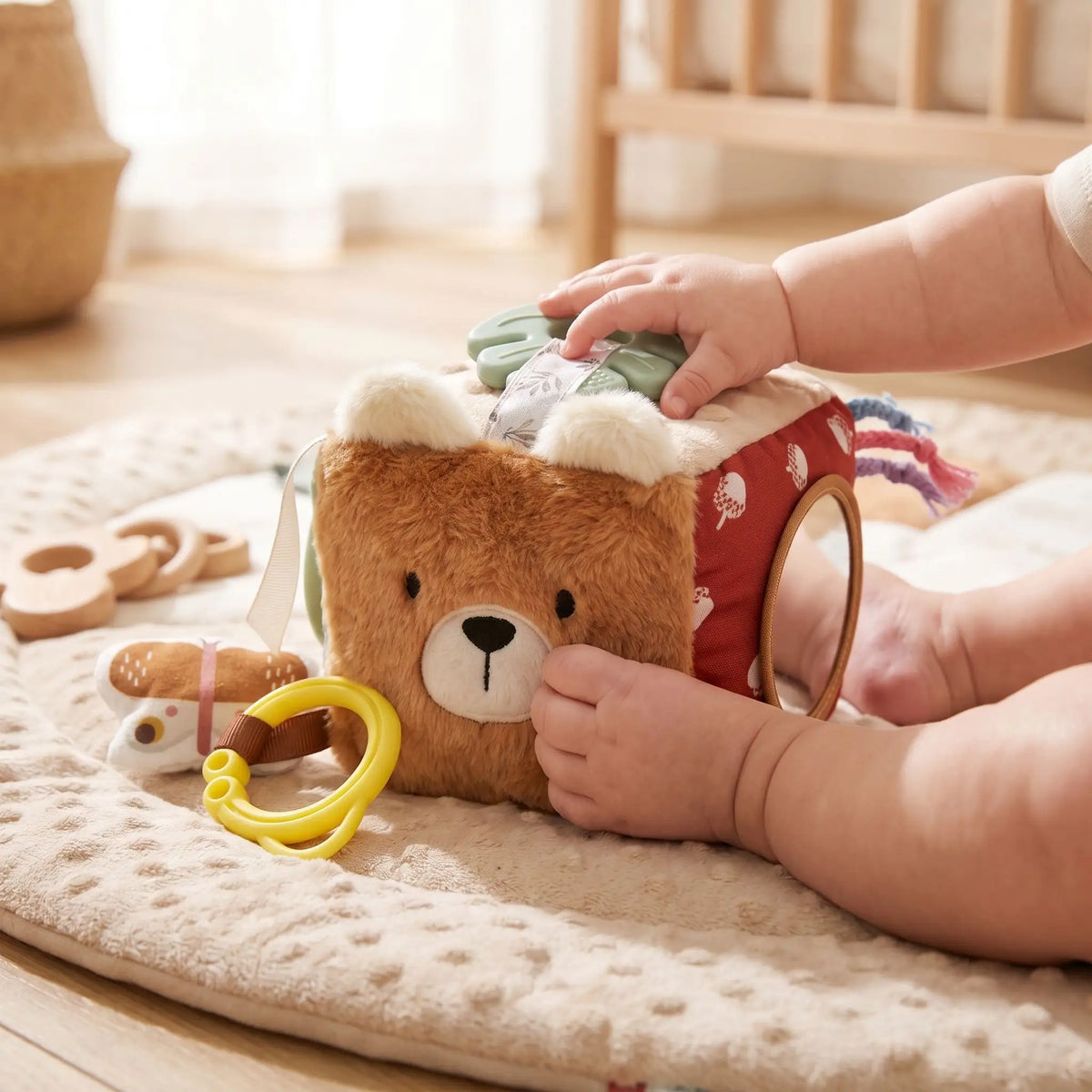 Cube pour bébé motricité fine