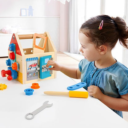 Jeu de construction fille jouant avec outils