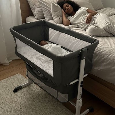 Lit cododo avec maman et bébé dans la chambre