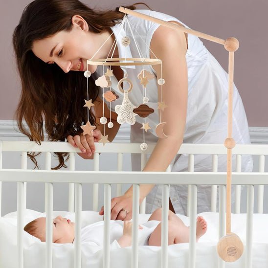 mobile bebe avec maman et bebe