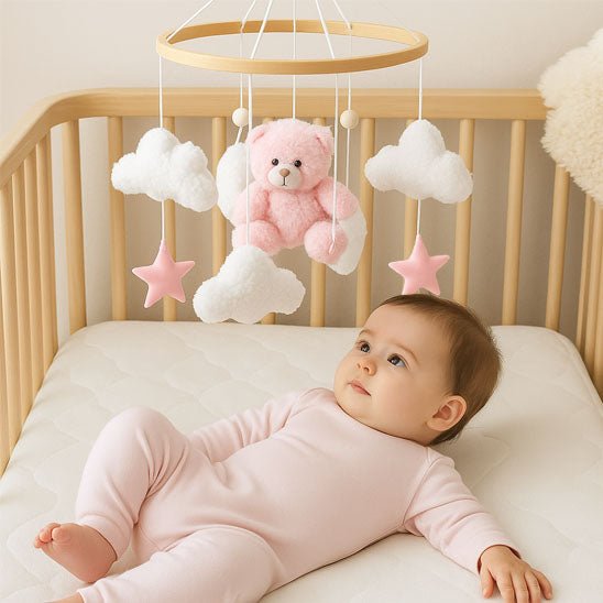mobile pour bébé dans le lit