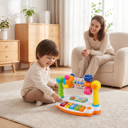 Piano bébé découvert avec un adulte