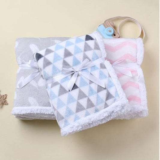 plusieurs couverture bebe nidouillet