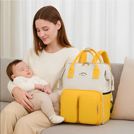 sac a langer petit luxe avec maman et bebe