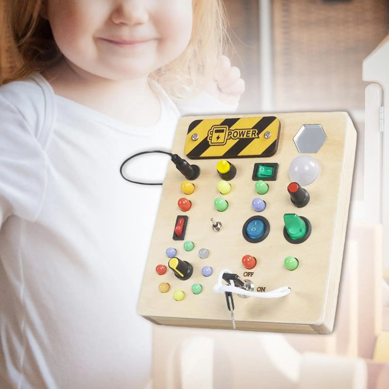 tableau montessori et petite fille