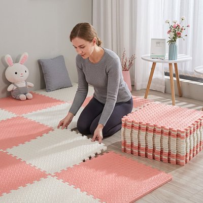 Tapis mousse puzzle rose blanc modulable