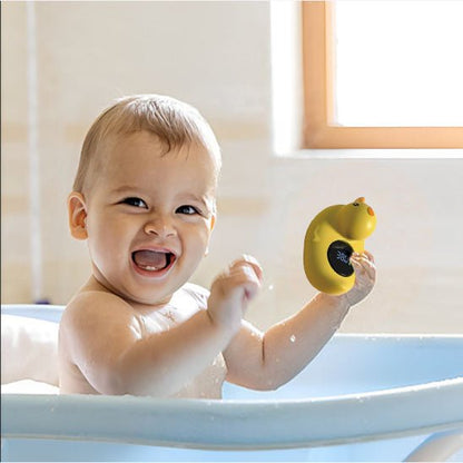 thermometre bain bebe avec bebe dans le bain