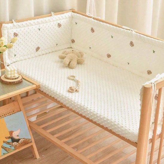 tour de lit bebe et doudou